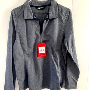 New Northface Womens 1/4 zip size large
3 available
NWT